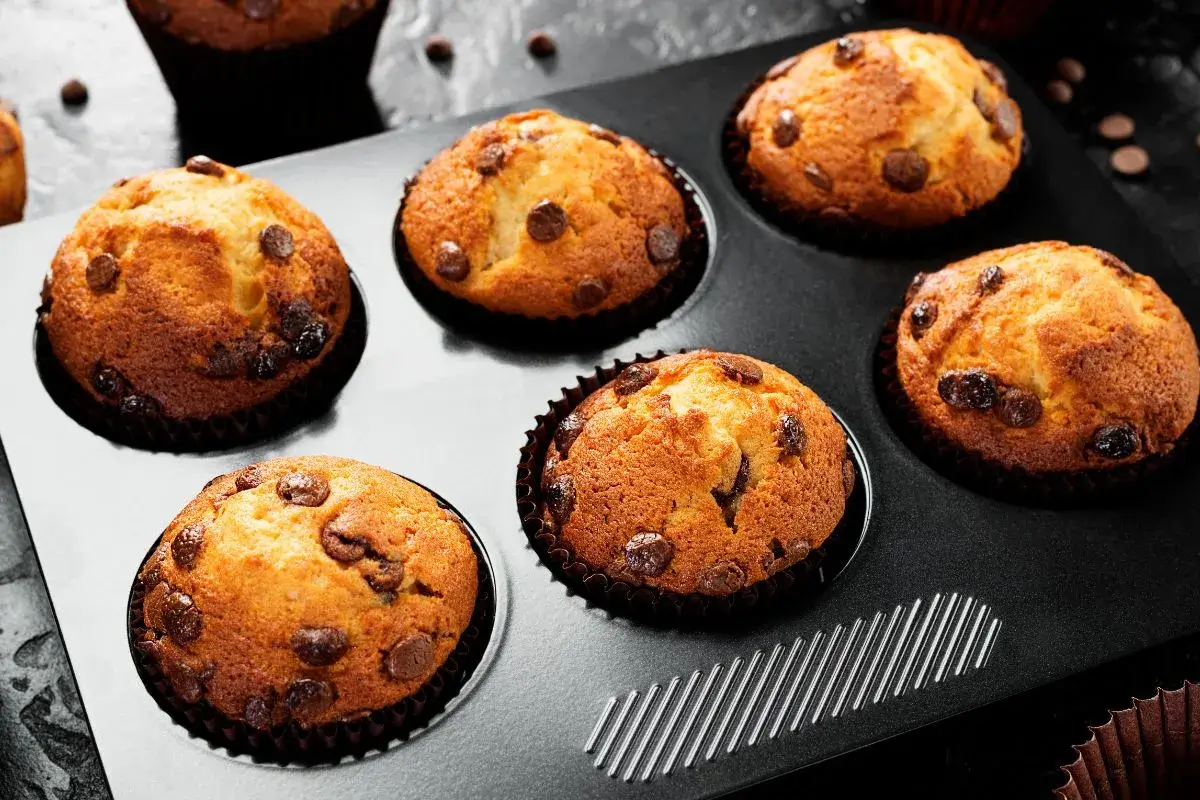 Baking Chocolate Chip Muffins