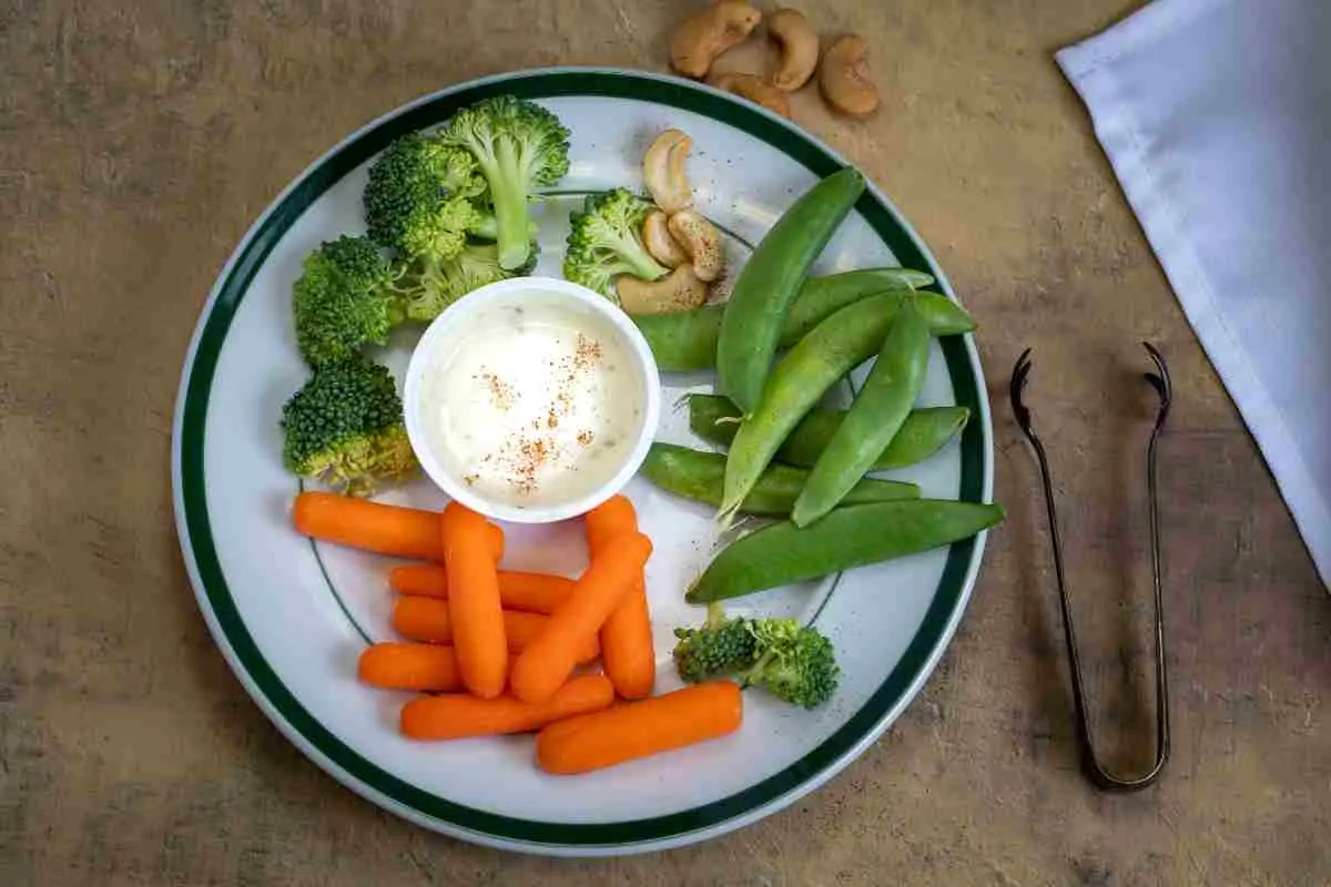 How to Make Broccoli Cashew Salad